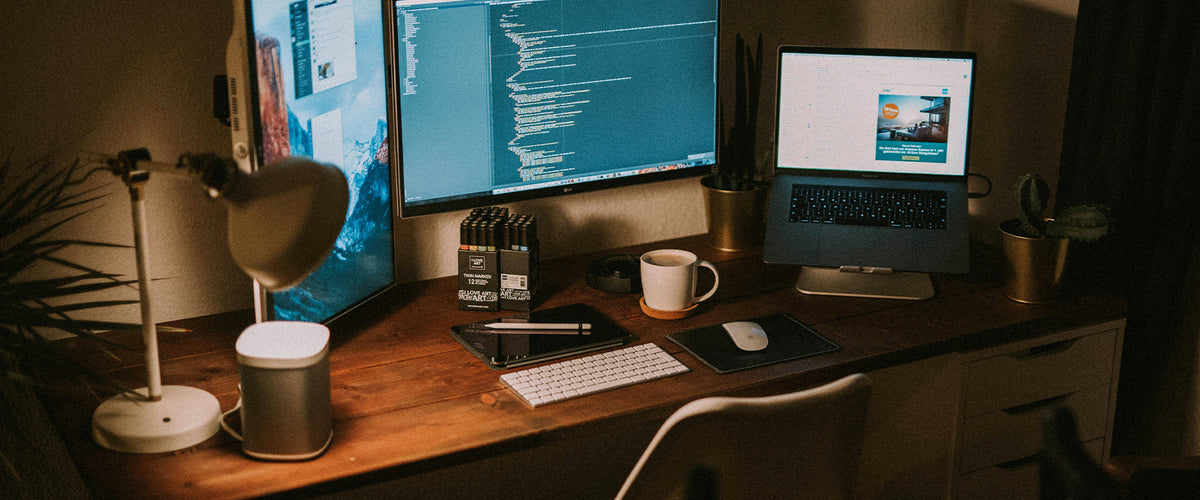 The Minimalist Desk Setup for WFH India: Focus, Flow, and Japandi Aesthetic