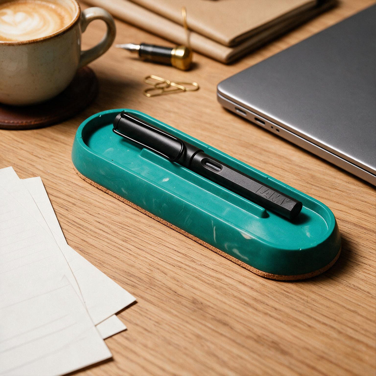 Linea Pen Tray