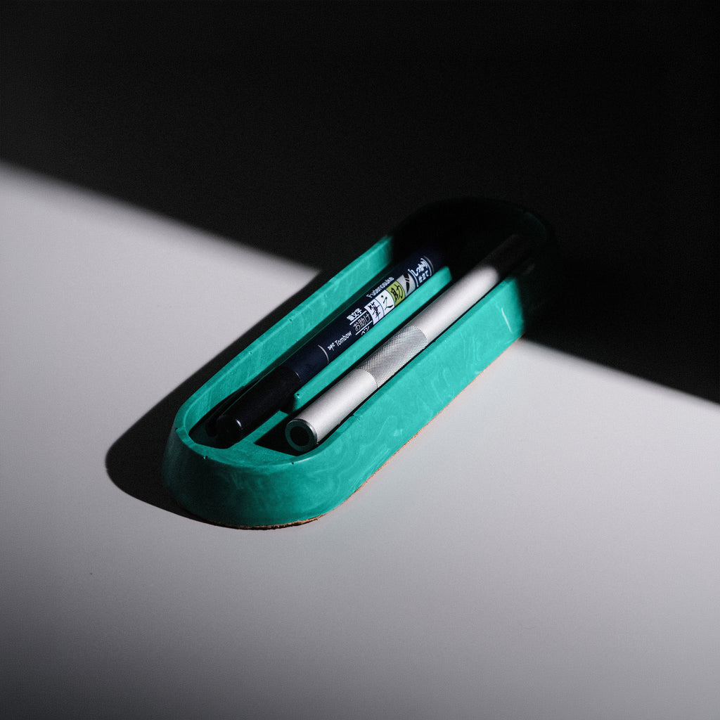 Linea Pen Tray
