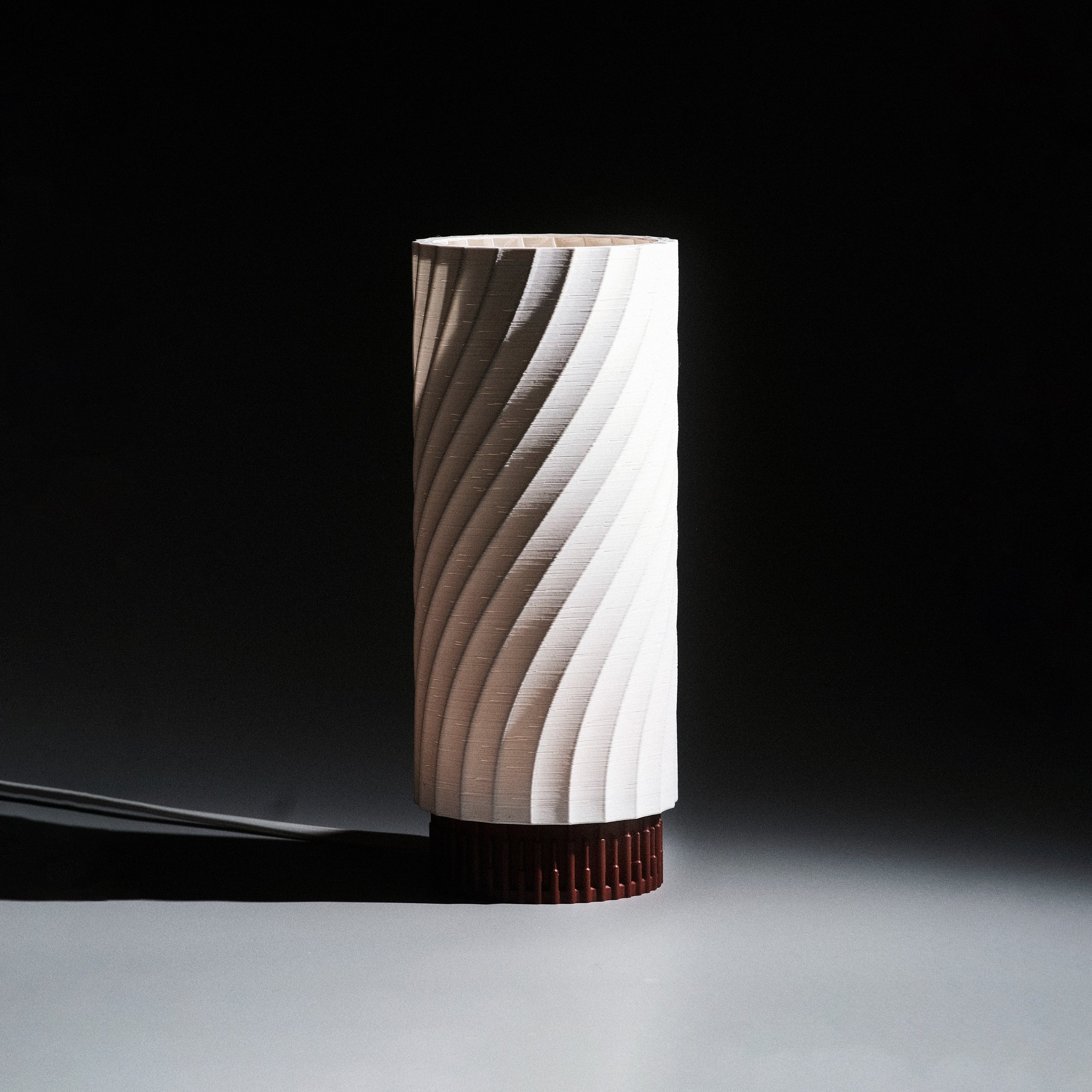 Kuro Design Mizuki lamp side view showing slim minimal lamp profile