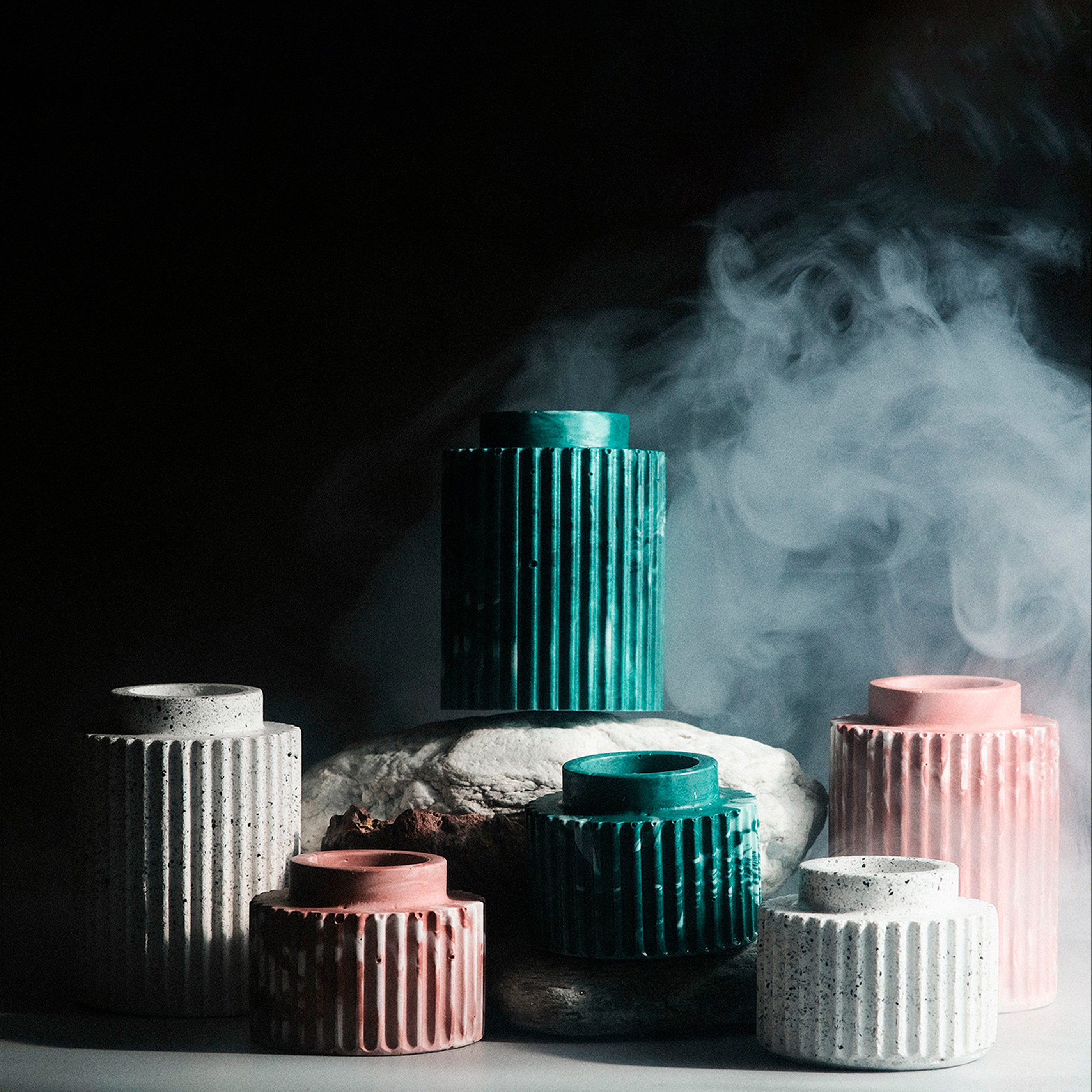 Kuro Design Seki ribbed candle holder in forest green — handcrafted Jesmonite